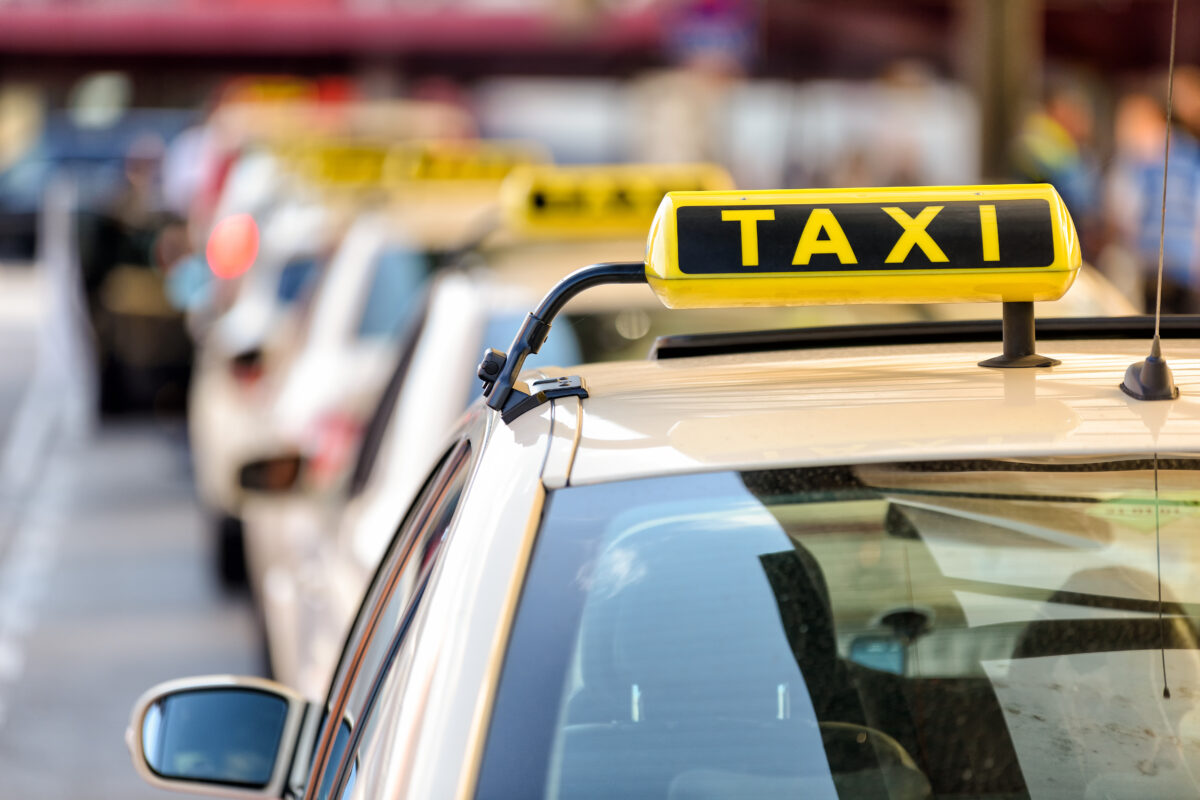 Taxi From Madinah Train Station To Masjid Nabawi